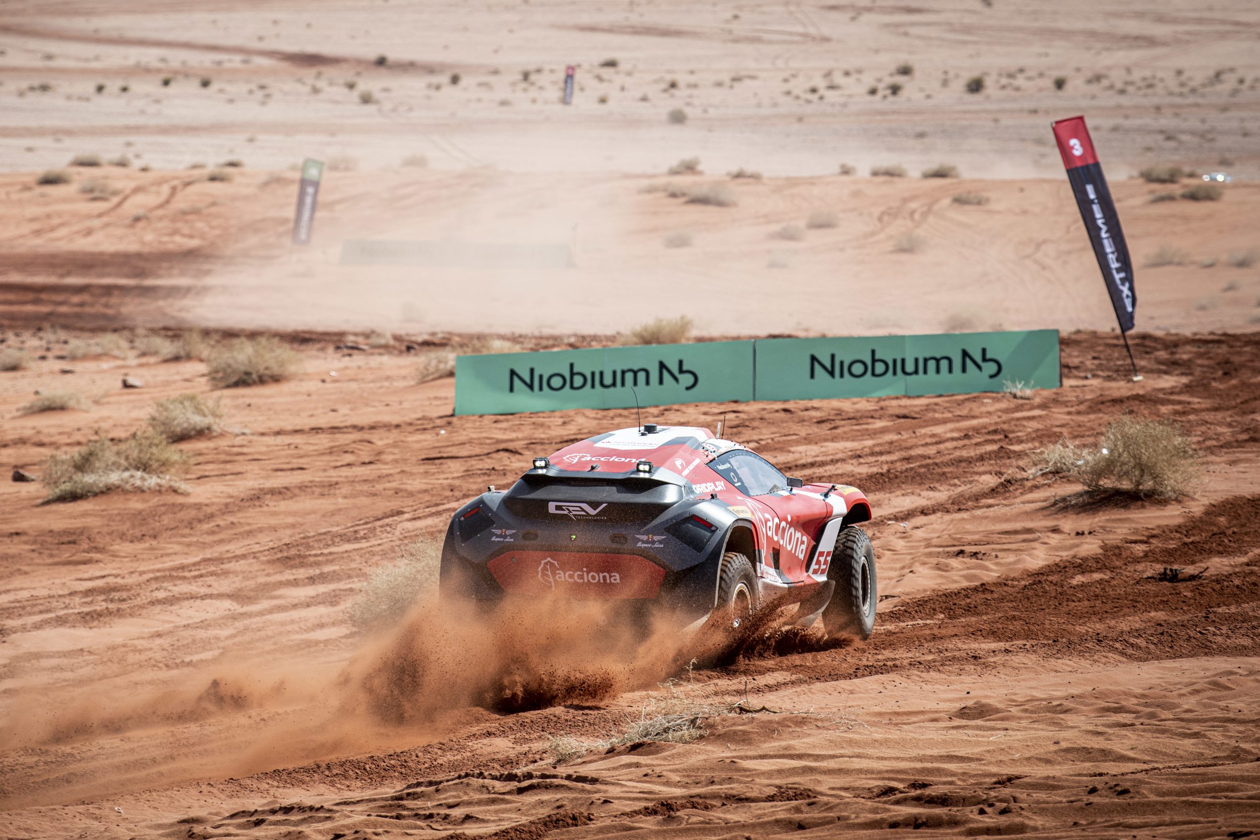 ACCIONA | SAINZ XE Team is second at the Desert X Prix, its best result to date, QEV
