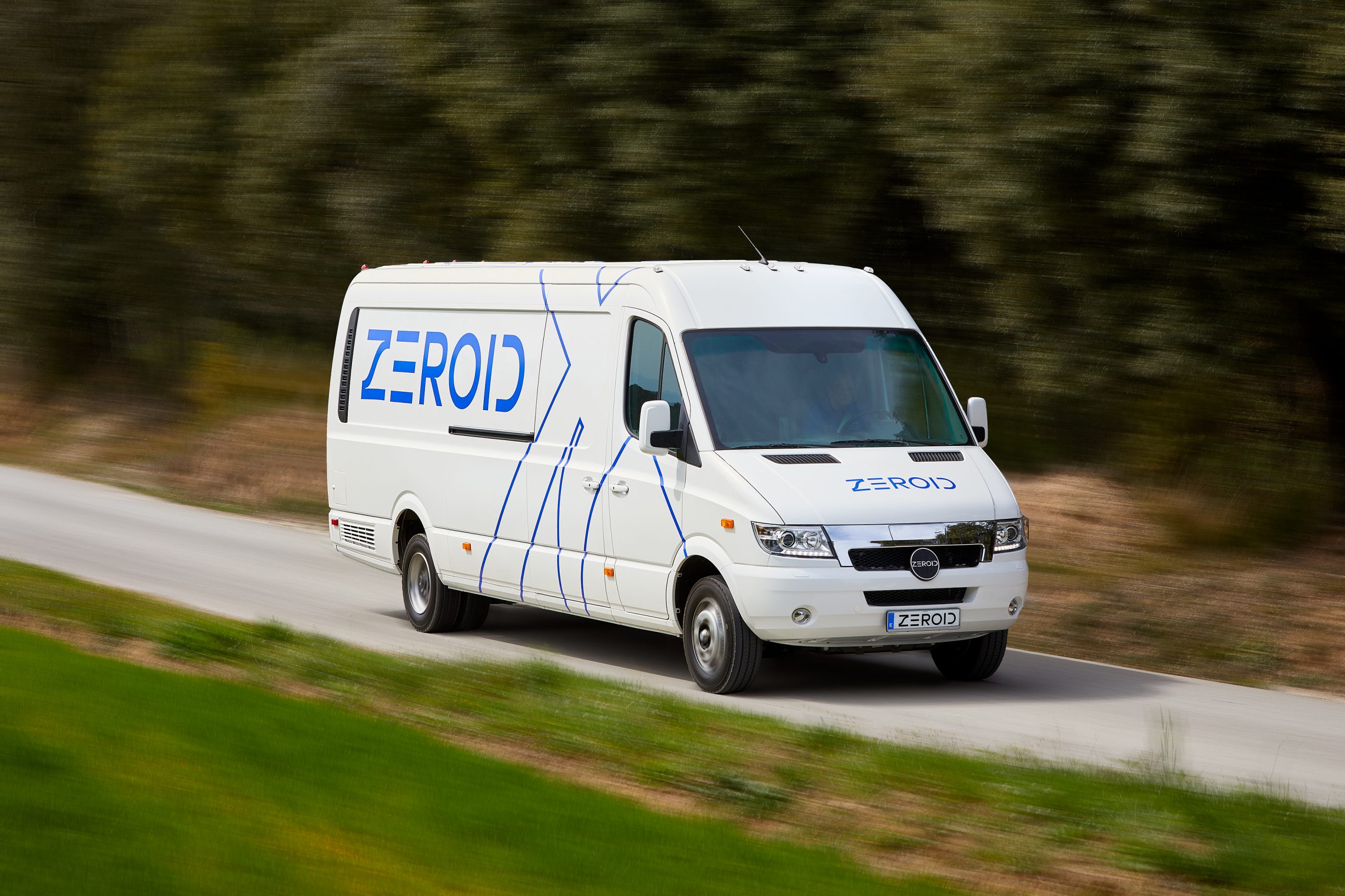 QEV Technologies presenta ZEROID, la primera marca de vehículos eléctricos que iniciará la reindustralización de la antigua Nissan, QEV